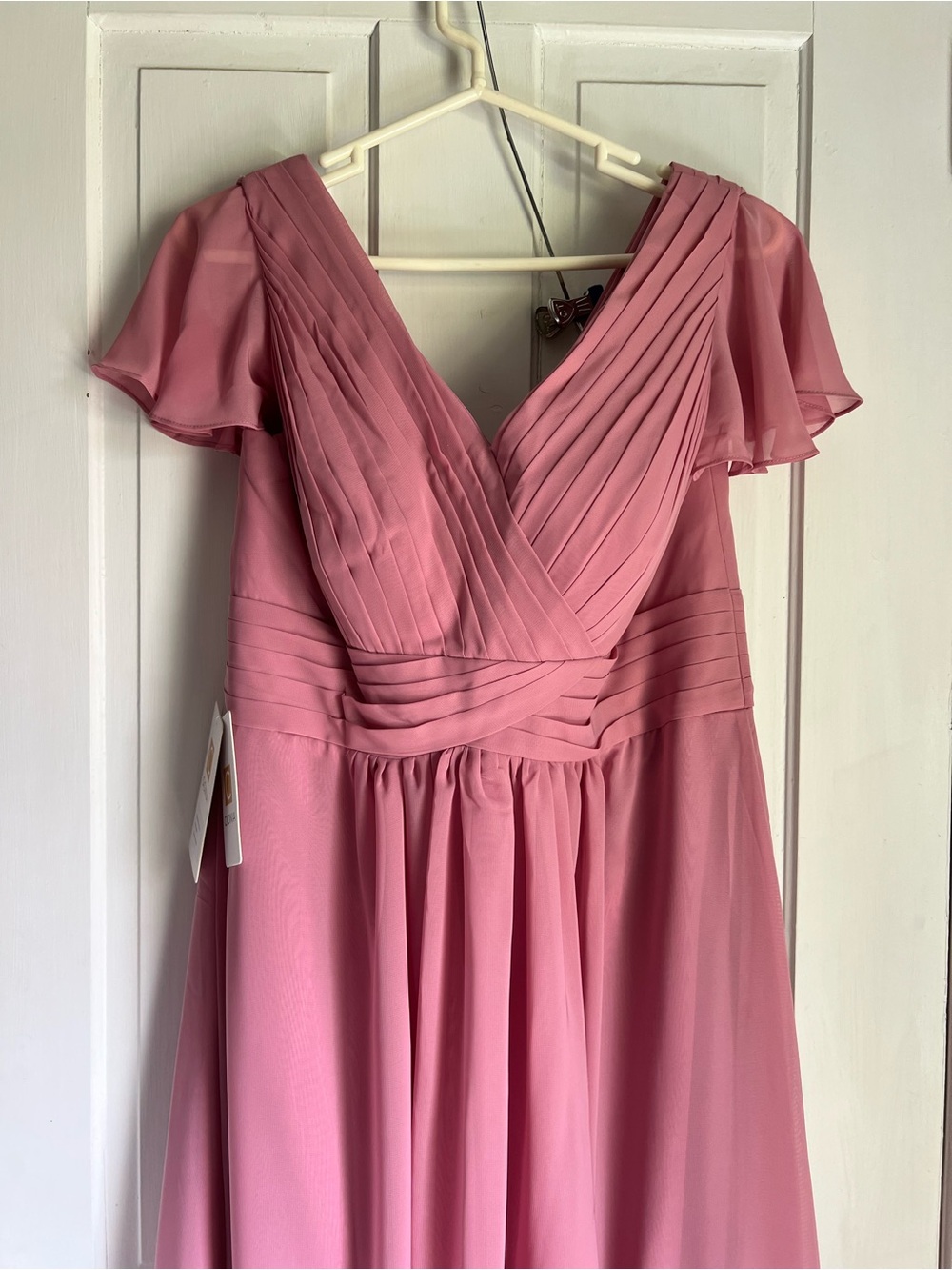 Dusty Rose V-Neck Pleated Chiffon Bridesmaid Dress size 14
